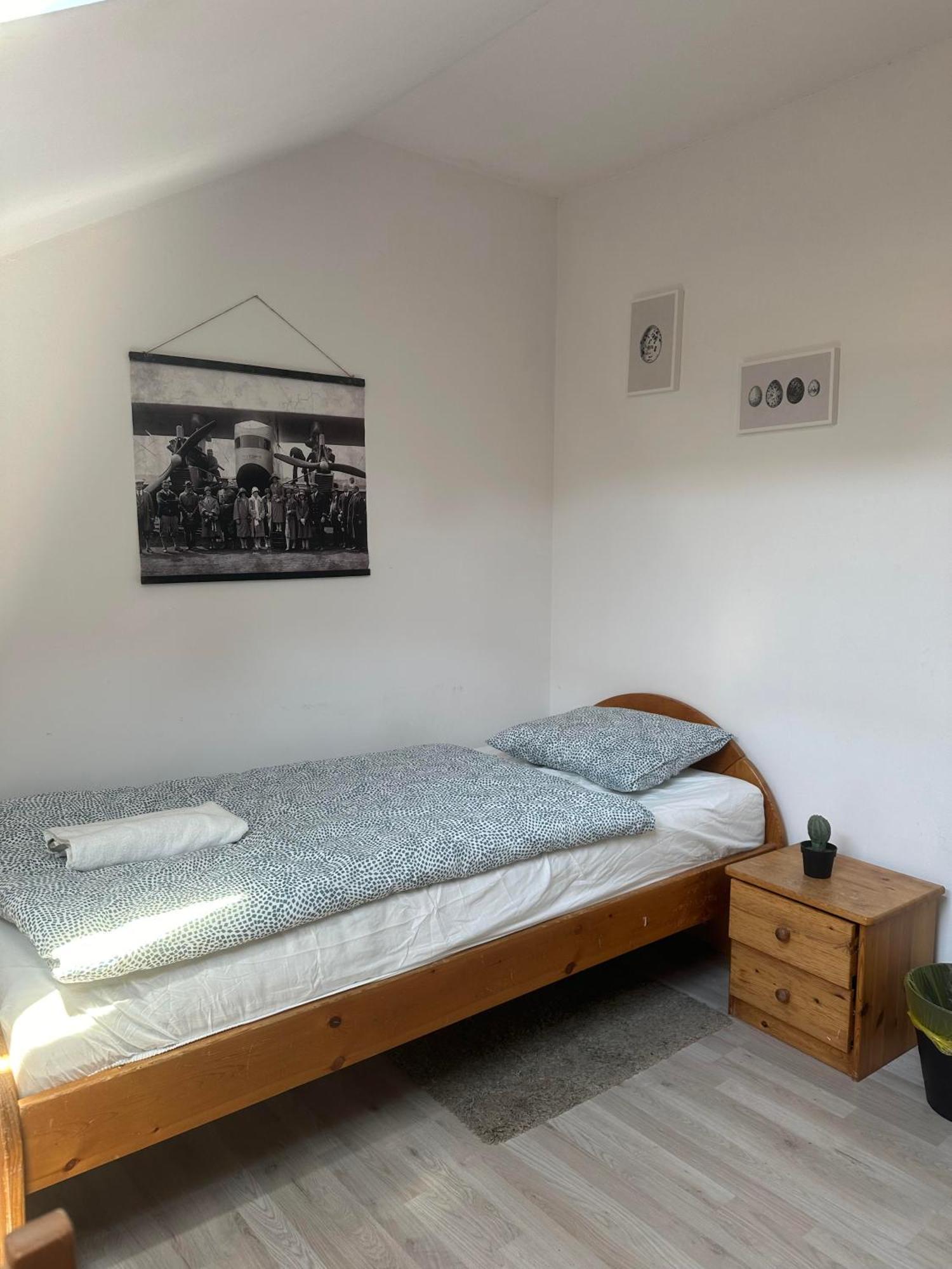 A Private Room In City Center In Bratislava Luaran gambar