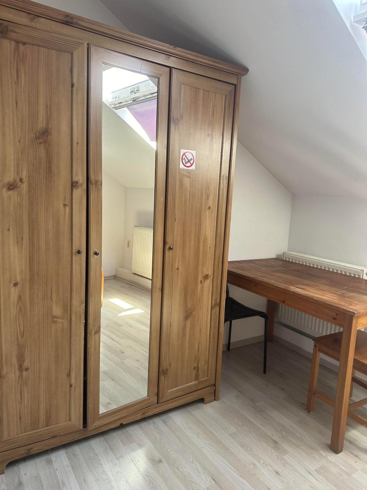 A Private Room In City Center In Bratislava Luaran gambar